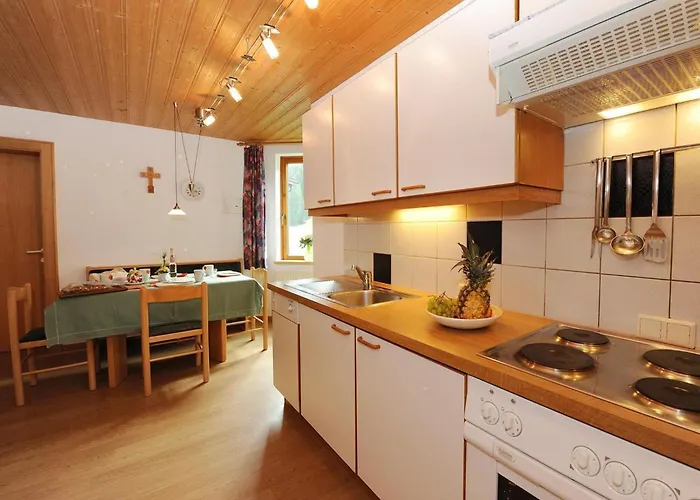 Apartment Sarah In Galtuer By Interhome Lägenhet *